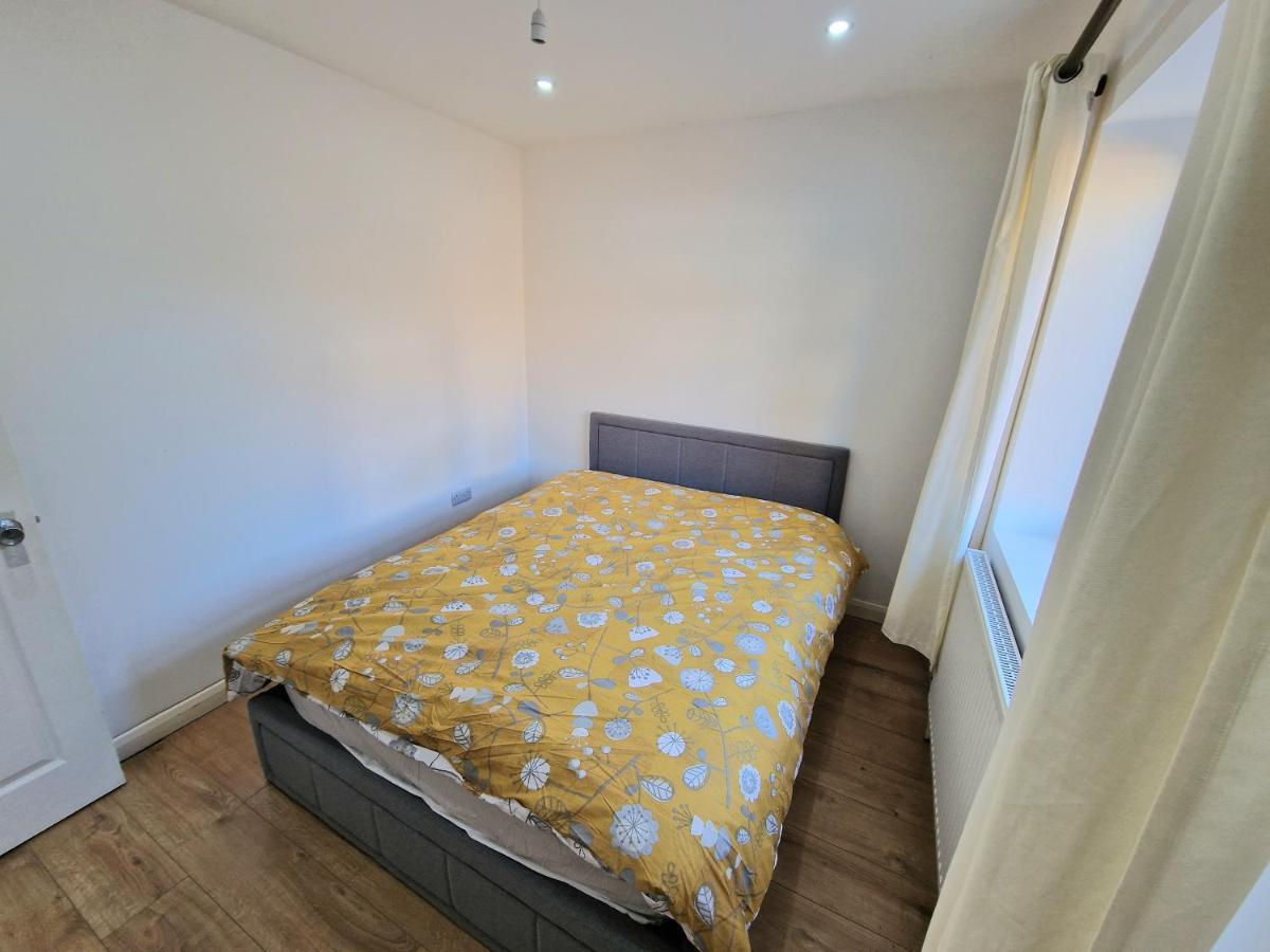 Mile End Budget Guesthouse 런던 외부 사진
